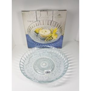 Crystal Clear Trellis Serving Dish